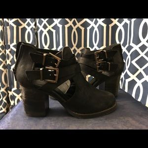 Black Ankle Booties!